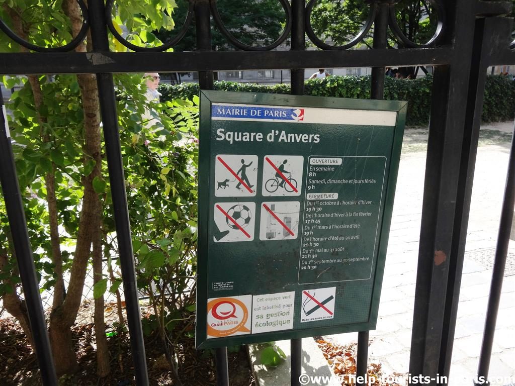 Hunde in Parks in Paris verboten