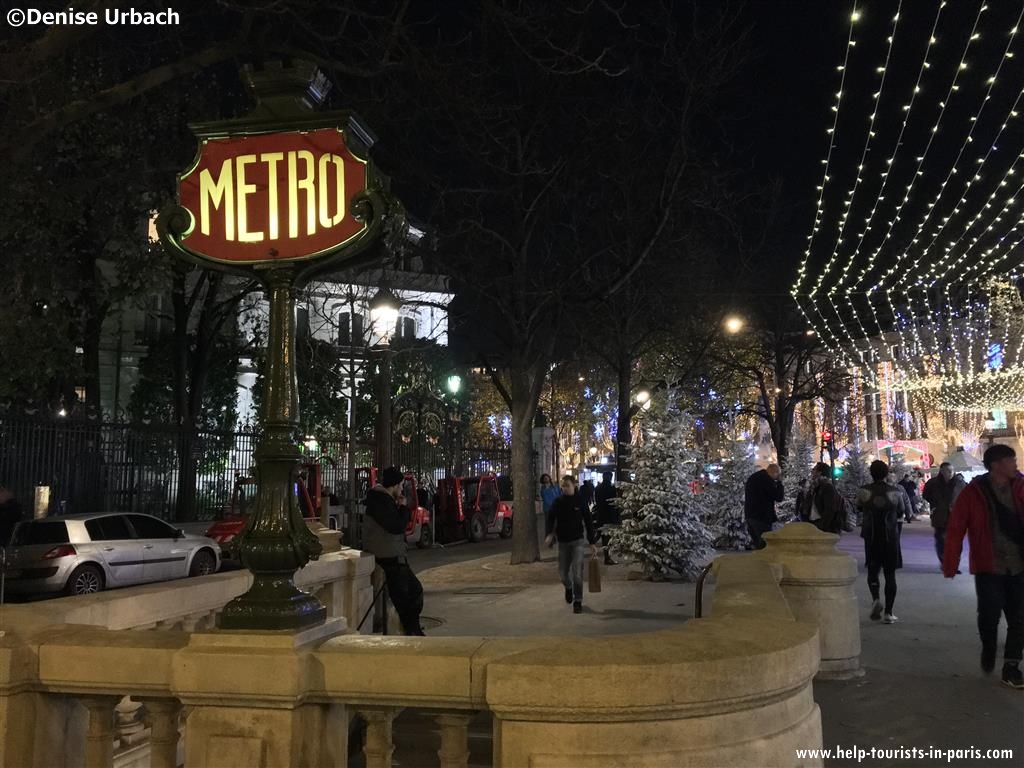 Metro Weihnachten Paris
