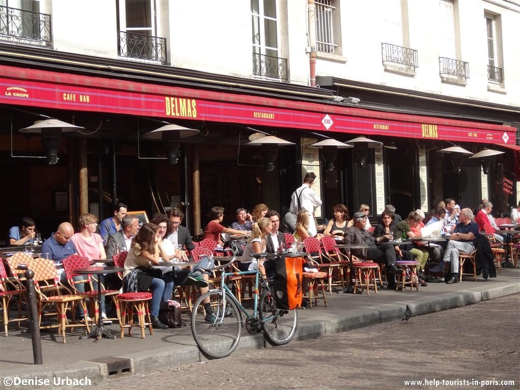 Café Terrasse in Paris