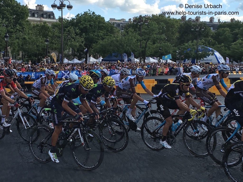 Peloton Tour de France Paris