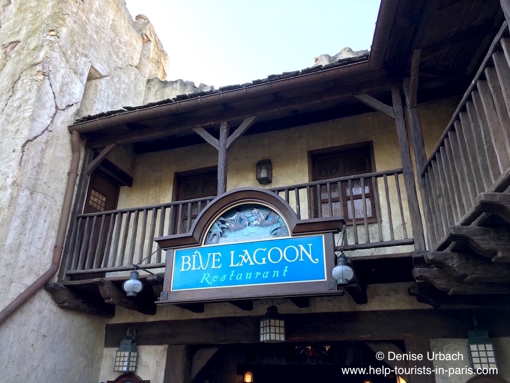 blue-lagoon-restaurant-disneyland-paris