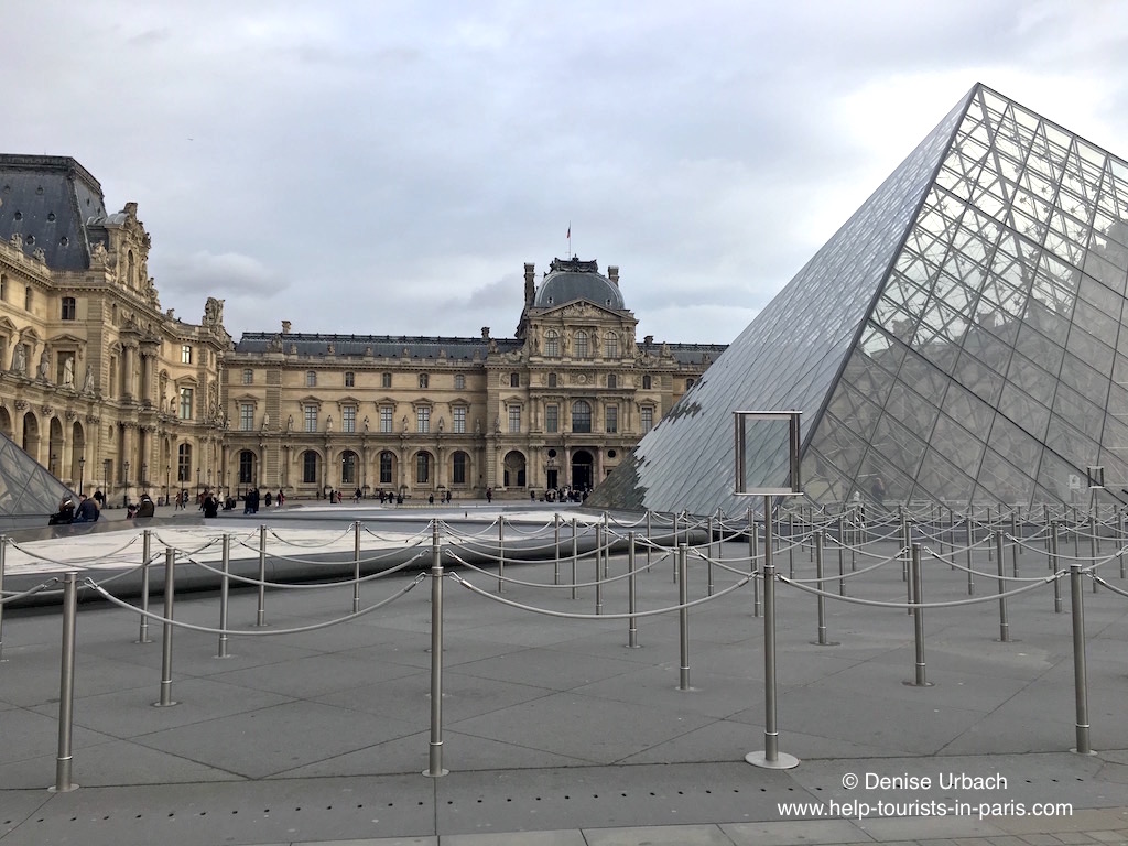 Louvre Museum Paris Haupteingang
