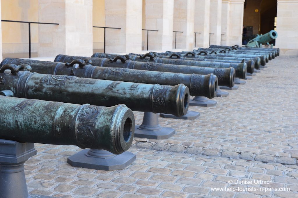 Kanonen Armeemuseum Invalidendom Paris