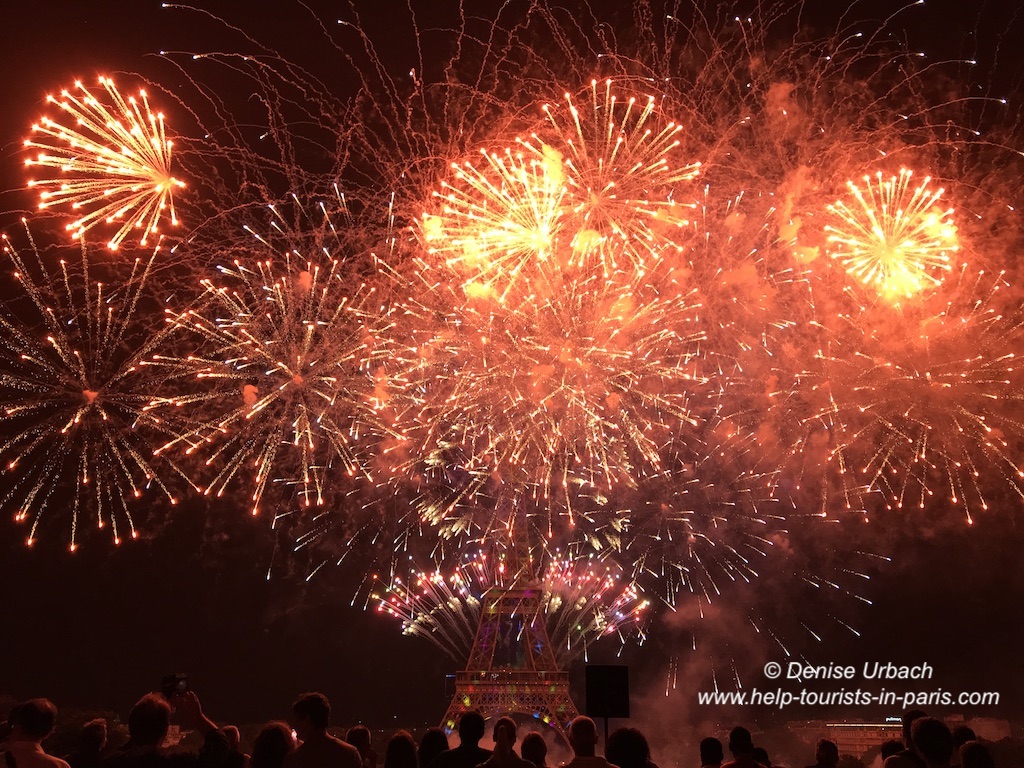 Feuerwerk Paris Nationalfeiertag