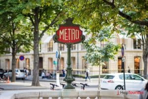 Metro Paris: Champs-Elysees Metro Schild