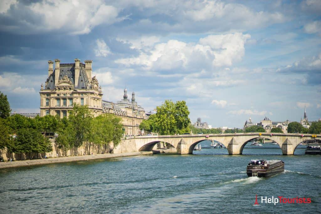 PARIS_Louvre_Bruecke_Seine_l