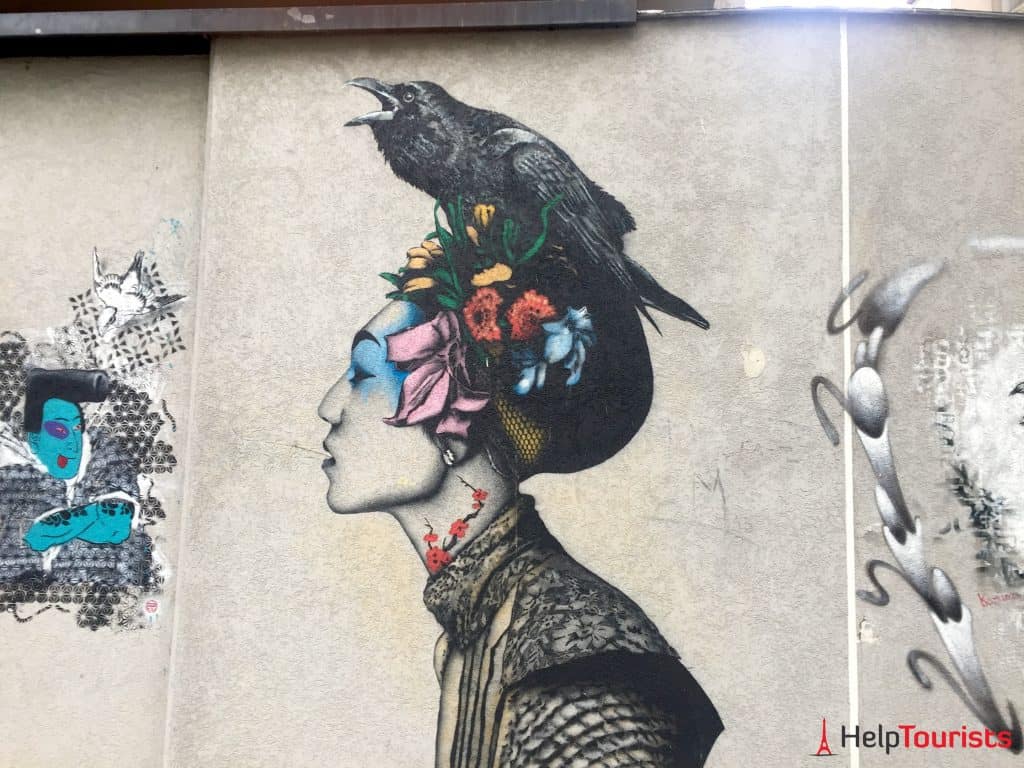 Paris Street Art Frau mit Rabe