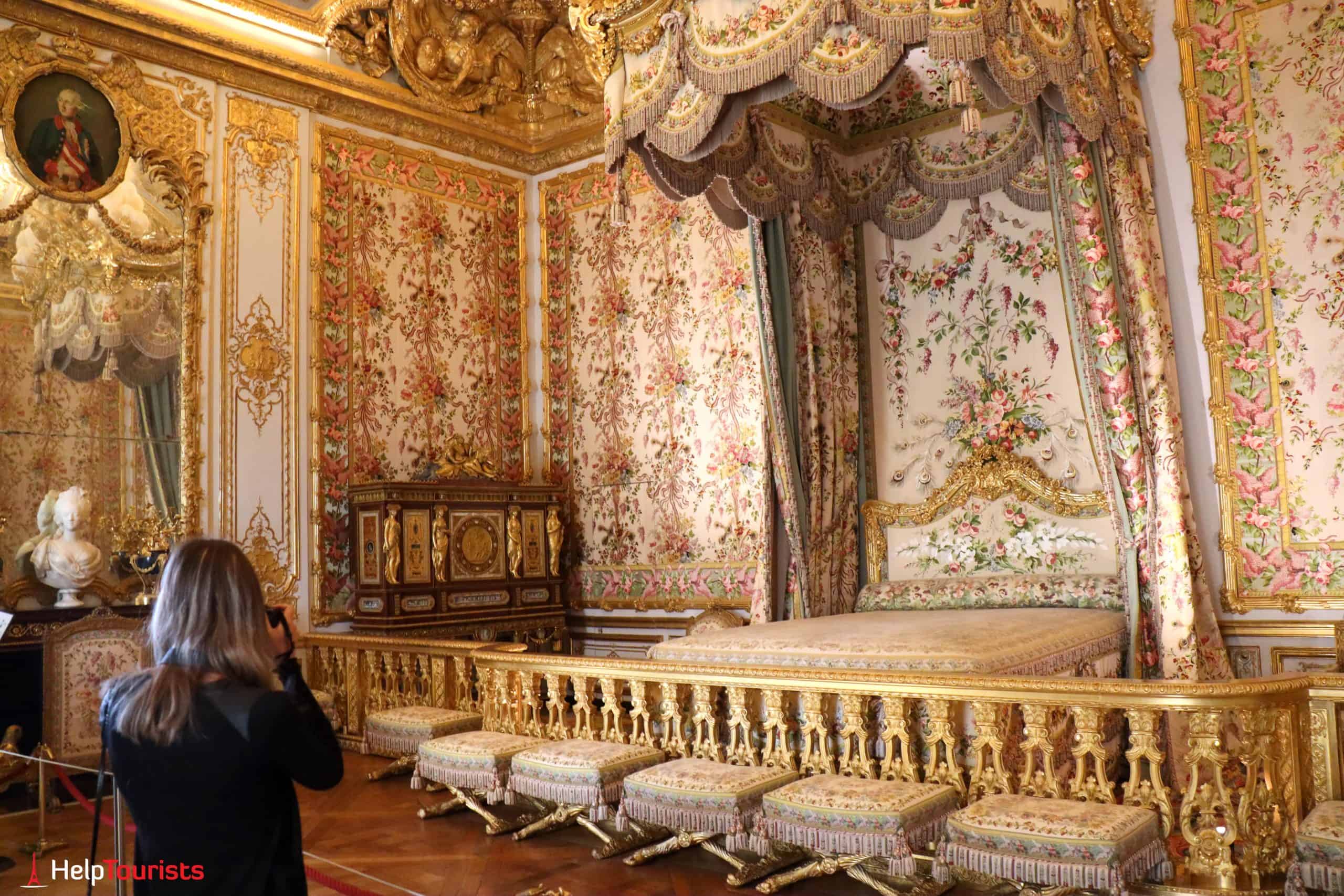 Paris Versailles Chambre de la Reine 9