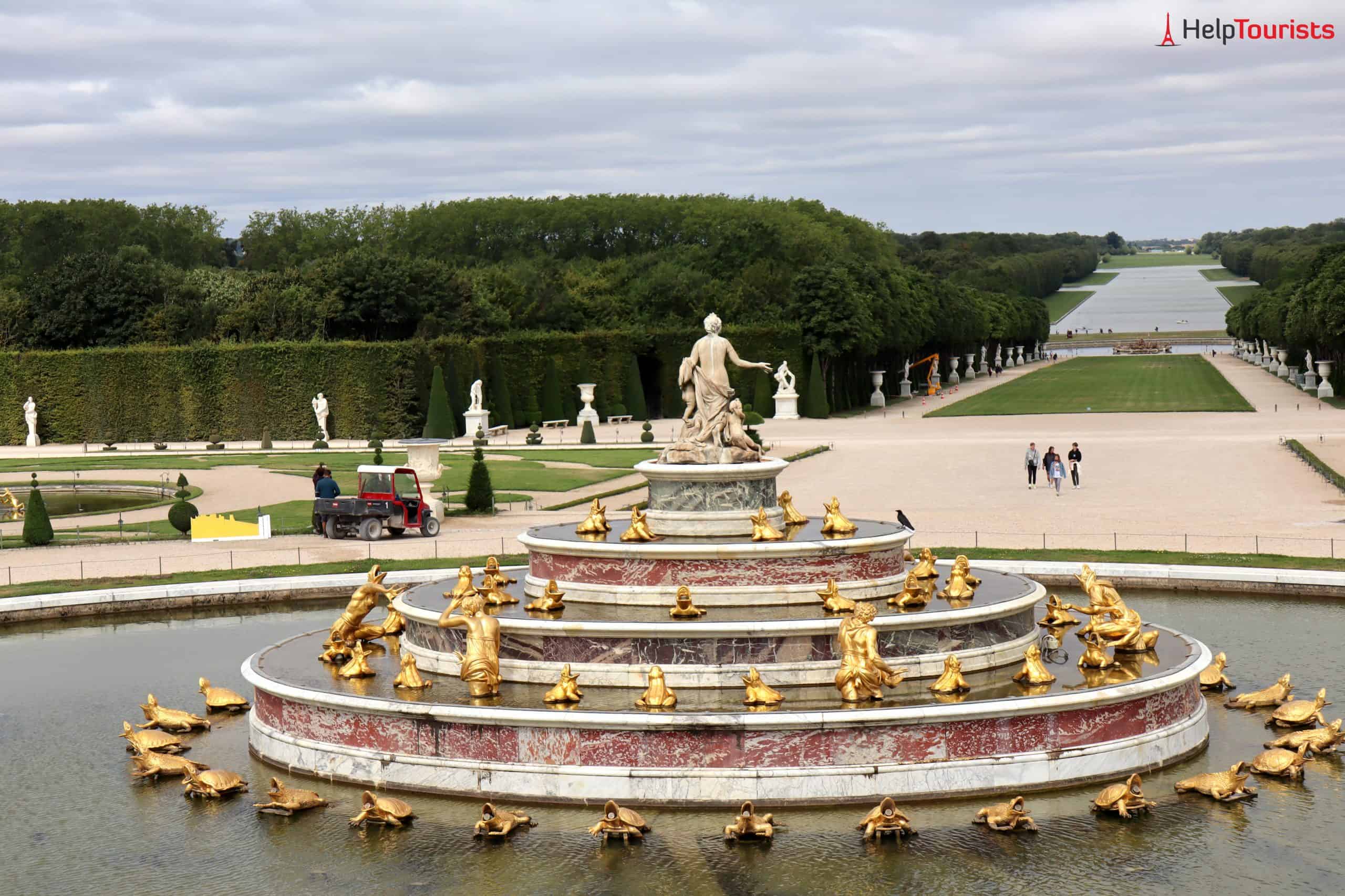 Paris Versailles Garten Brunnen Kanal weit 1