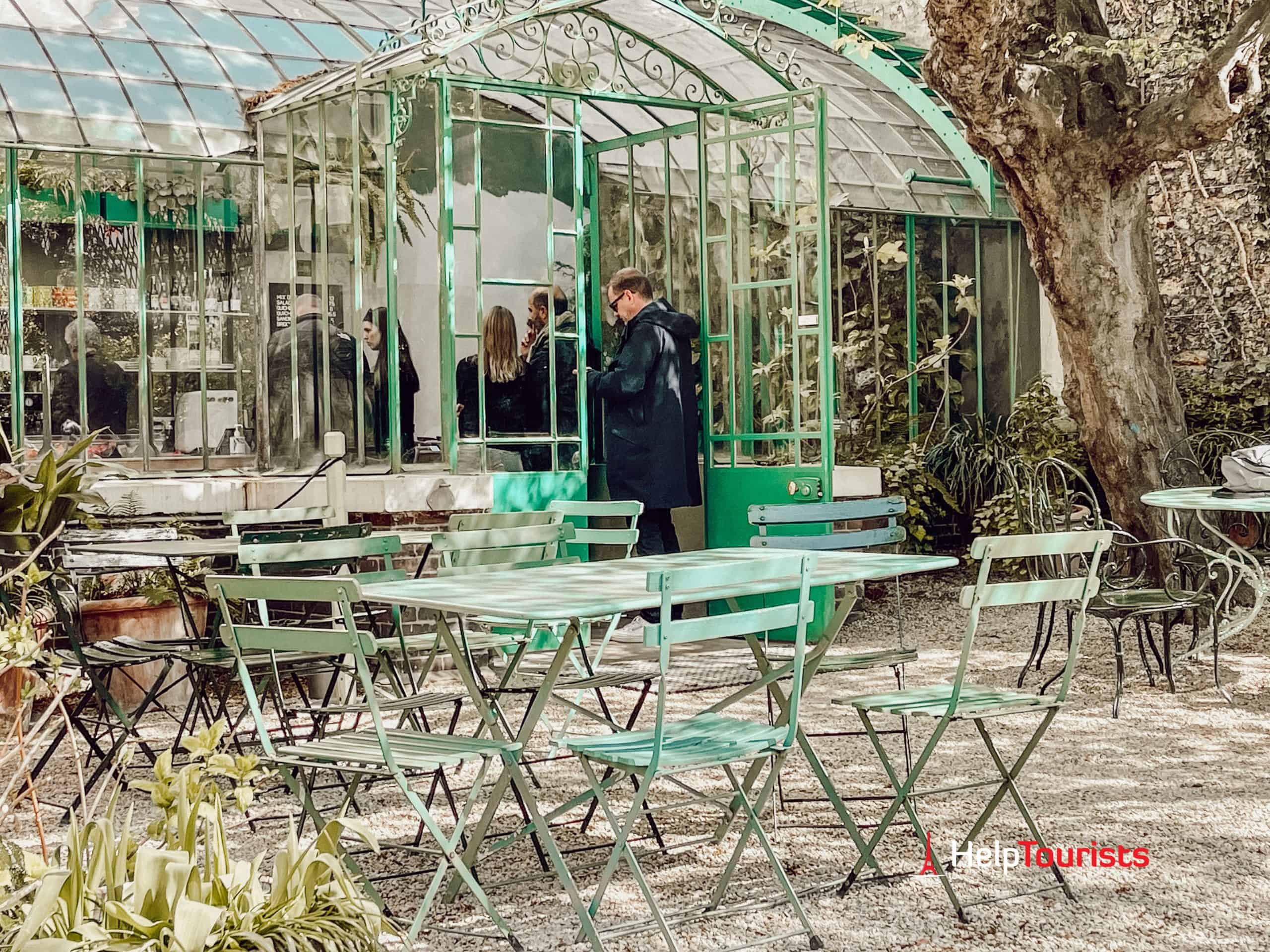 Paris Geheilmtipps: Cafe im Musee de la vie romantique paris